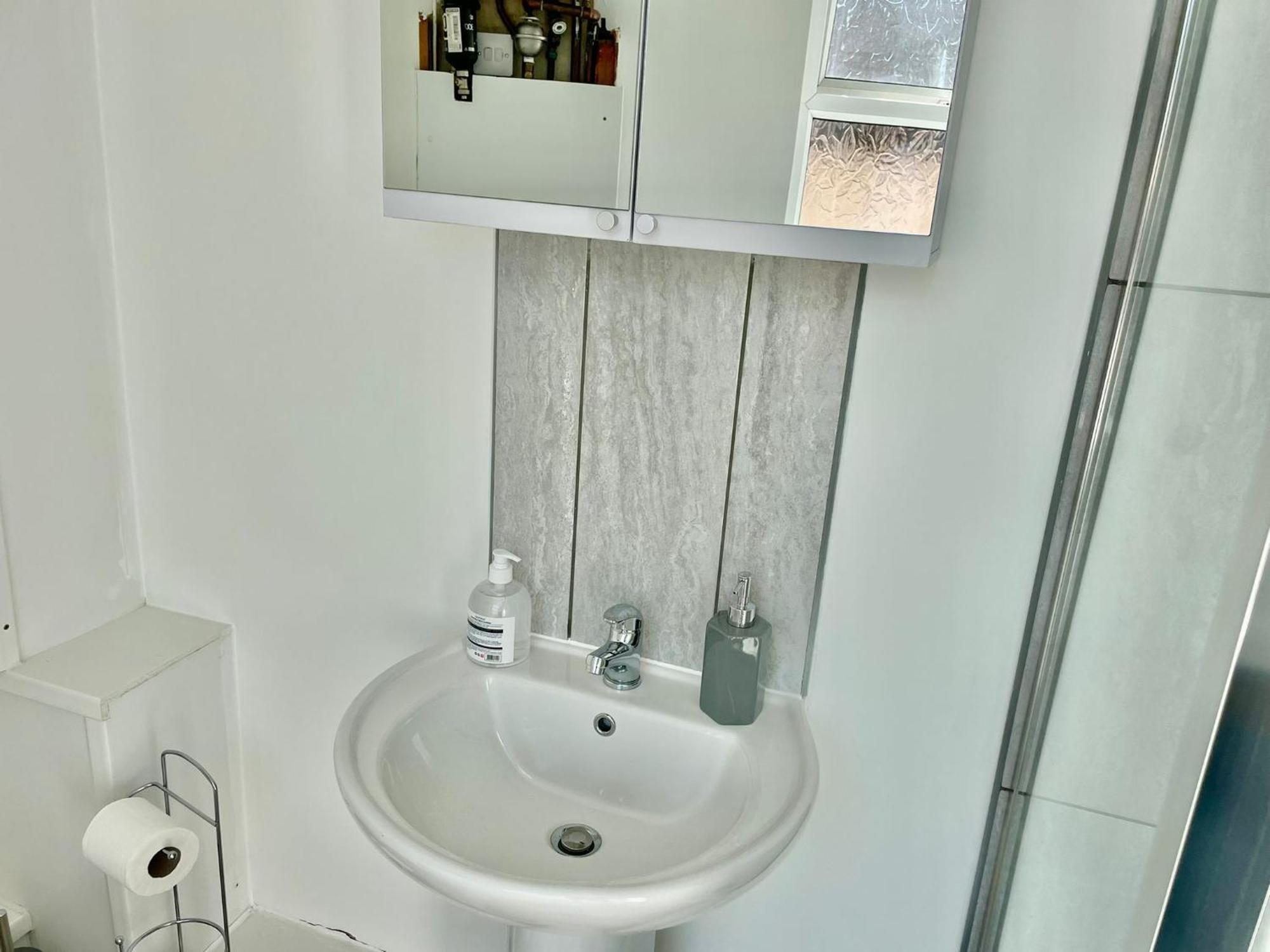 Cheerful 1 Bed Apartment Cardiff City Centre - Penarth Rd Habitación foto